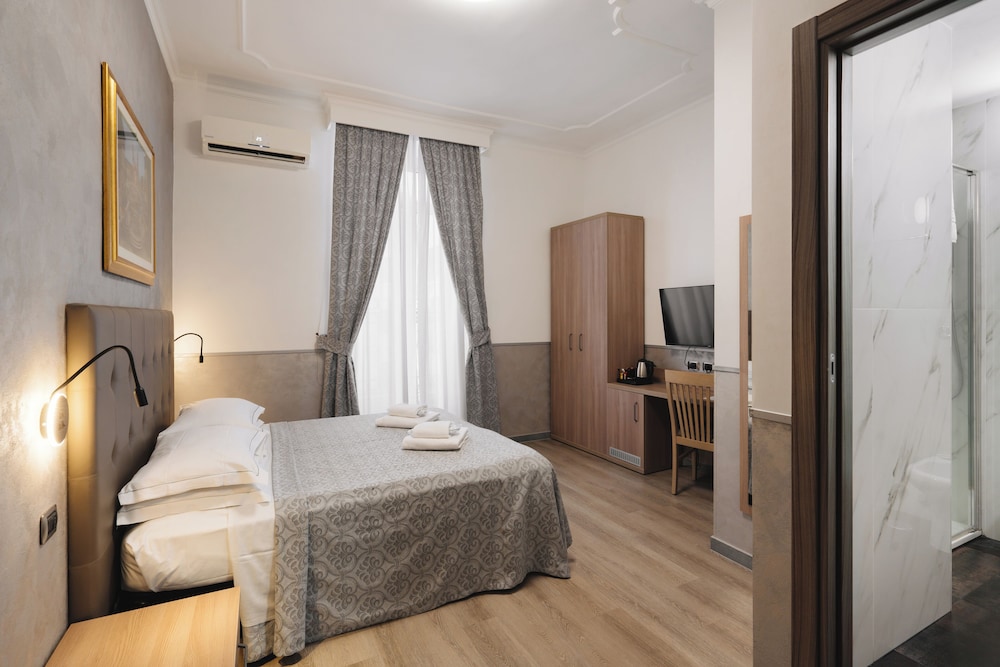 Adas Hotel 32/80