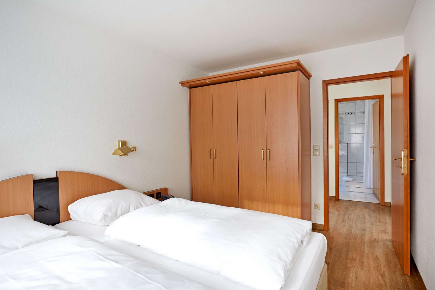 H+ HOTEL WIESBADEN NIEDERNHAUSEN 19/66