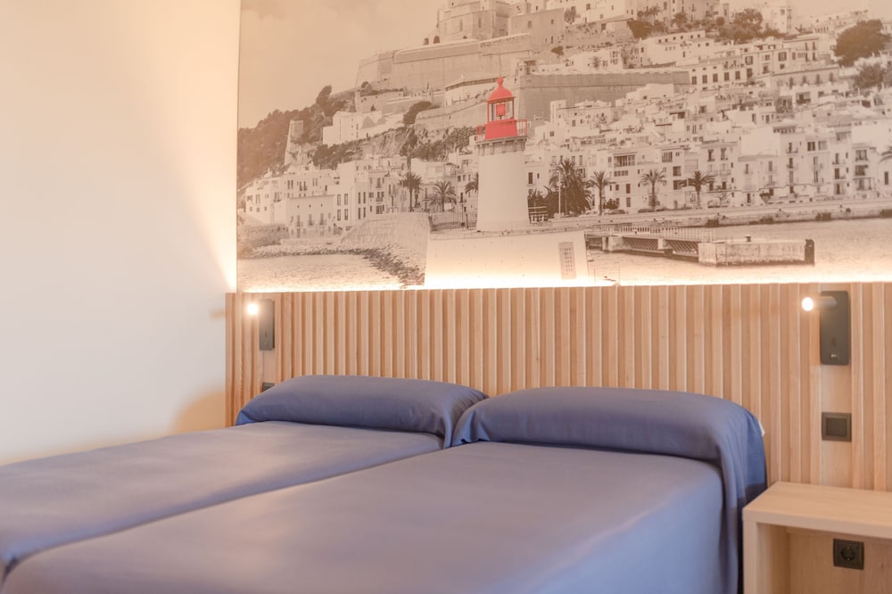 Hotel El Pinar 11/50