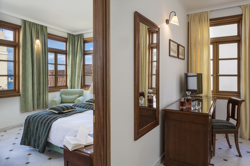 Casa Delfino Suites 25/93