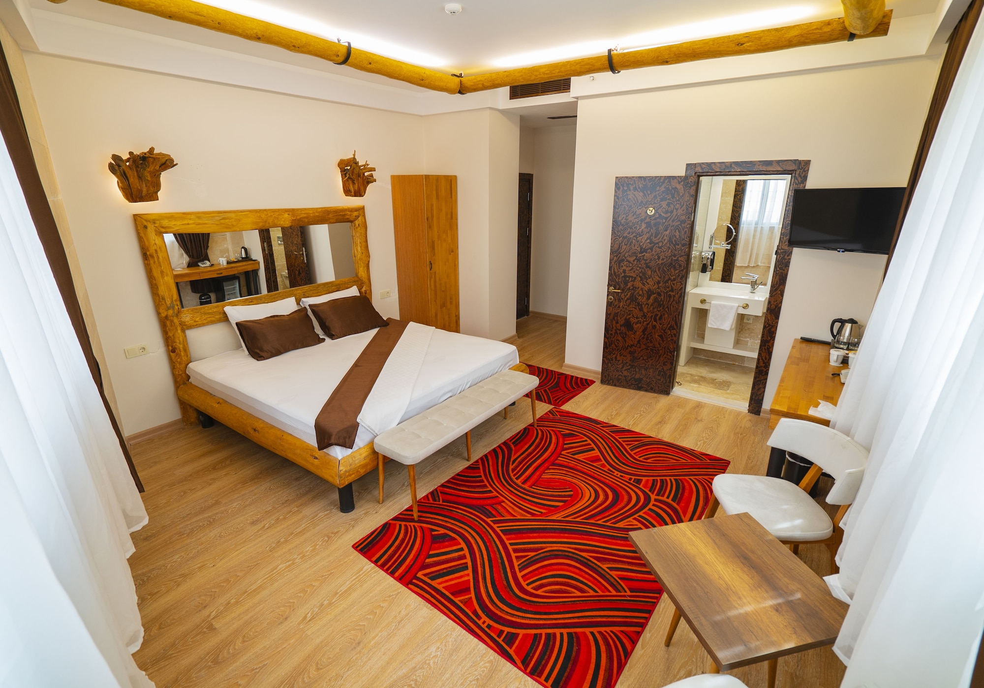Standard, King Bed