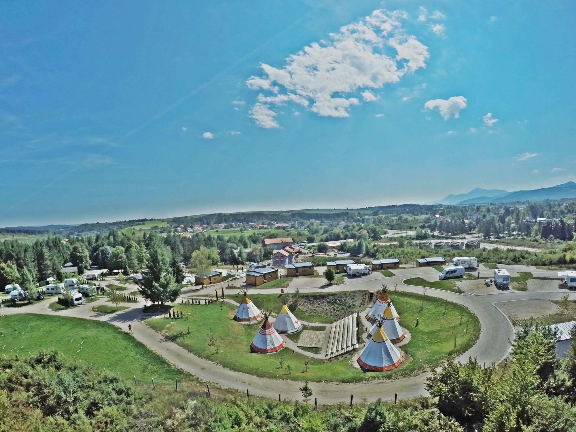 خيمة بأربعة أسرّة بحمام مشترك، Plitvice Holiday Resort 9/10