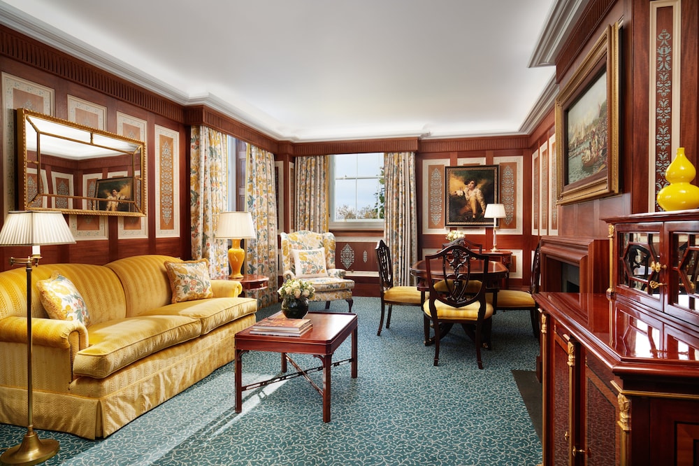 The Lanesborough 53/81