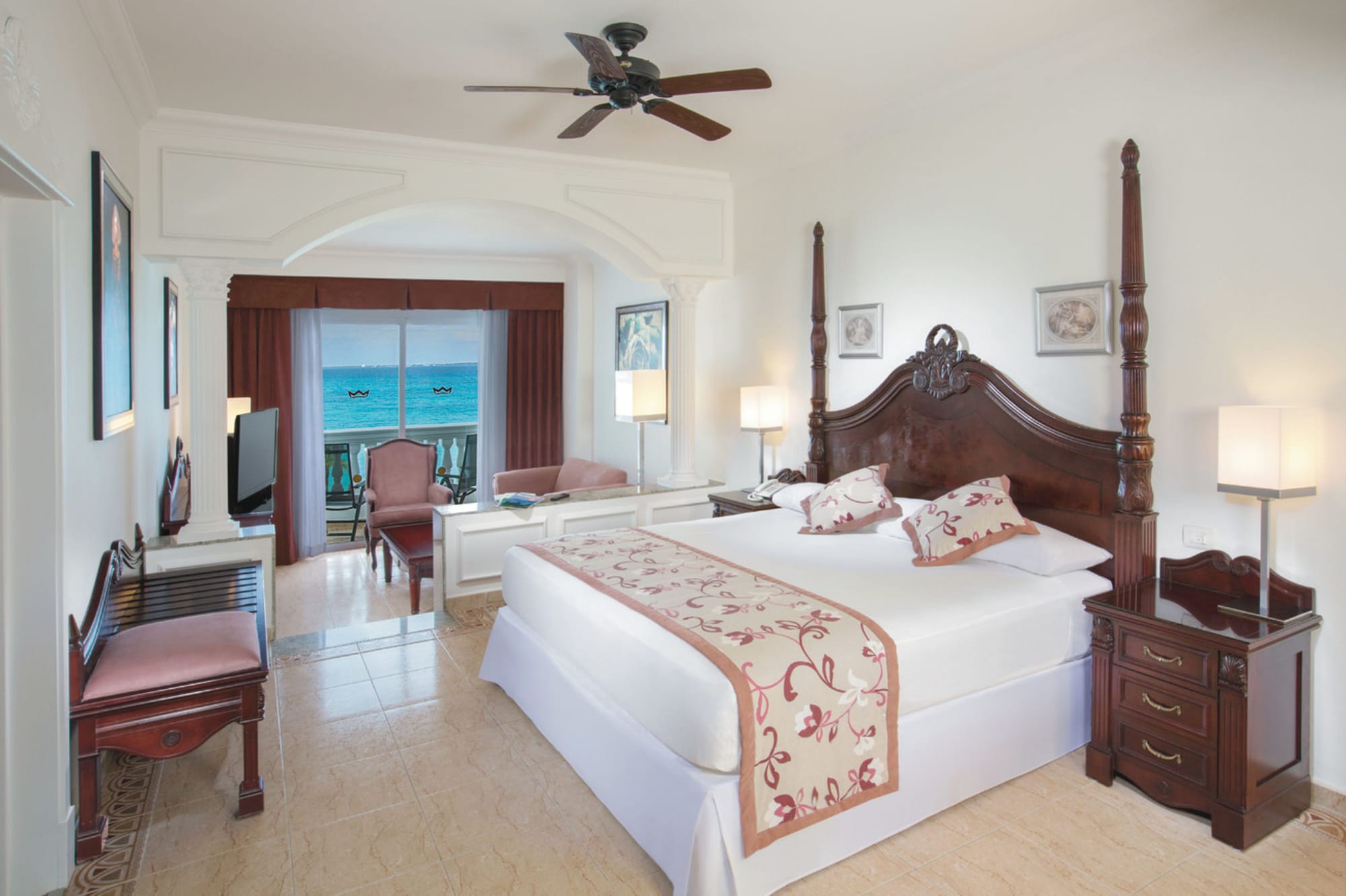 Suite, King Bed, Ocean View