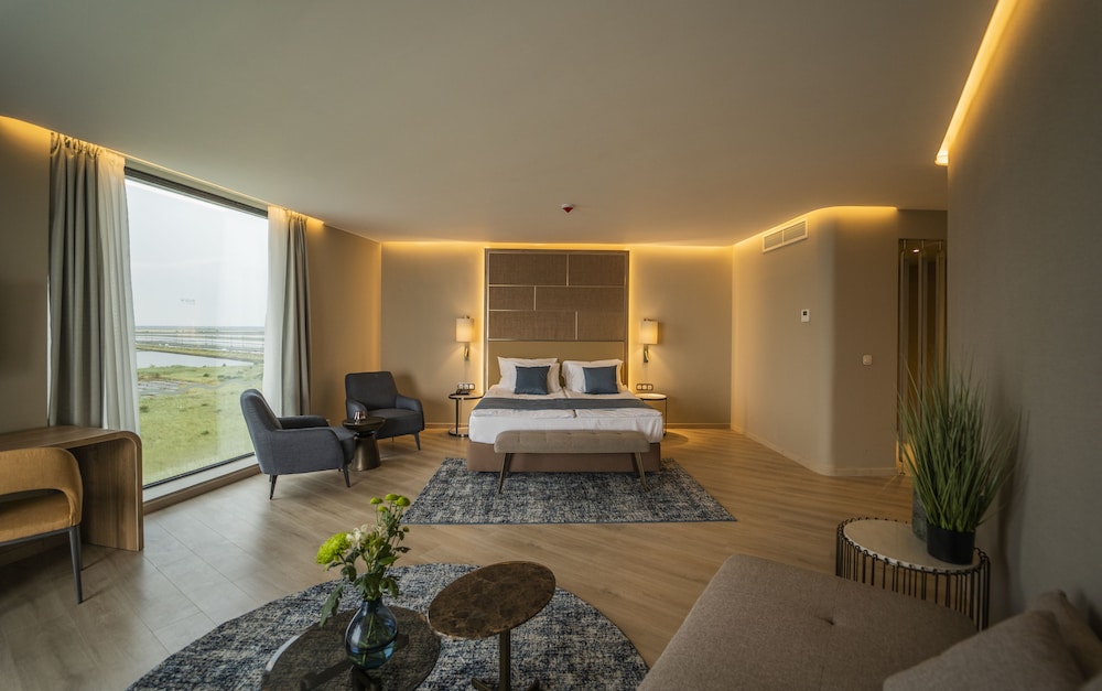 Wave Resort 49/70