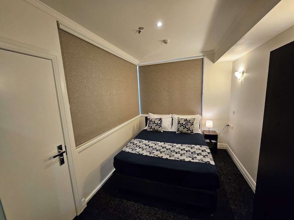 Great Southern Hotel Melbourne 26/50