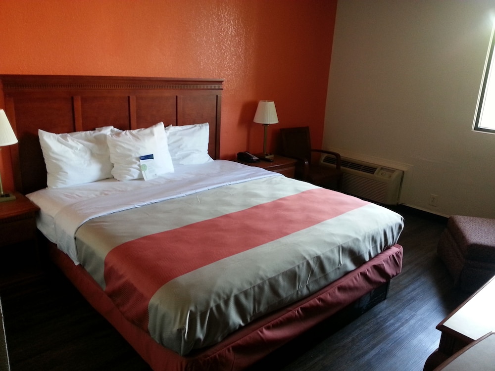 Motel6 Jackson, TN 20/54