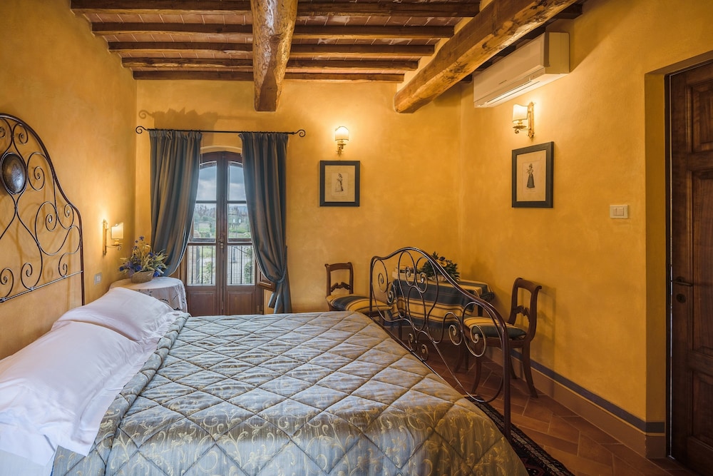 2 Bedrooms, Tower, Suite