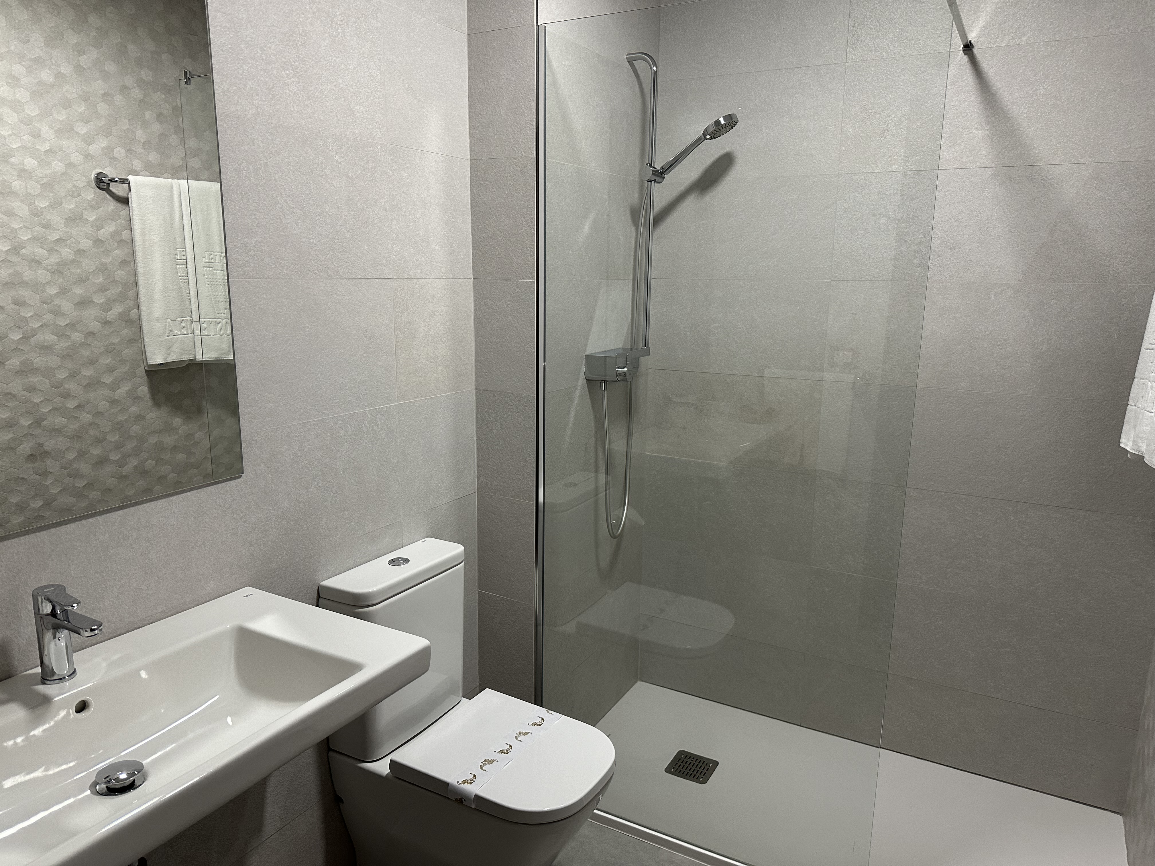 Hotel Compostela Vigo 42/50