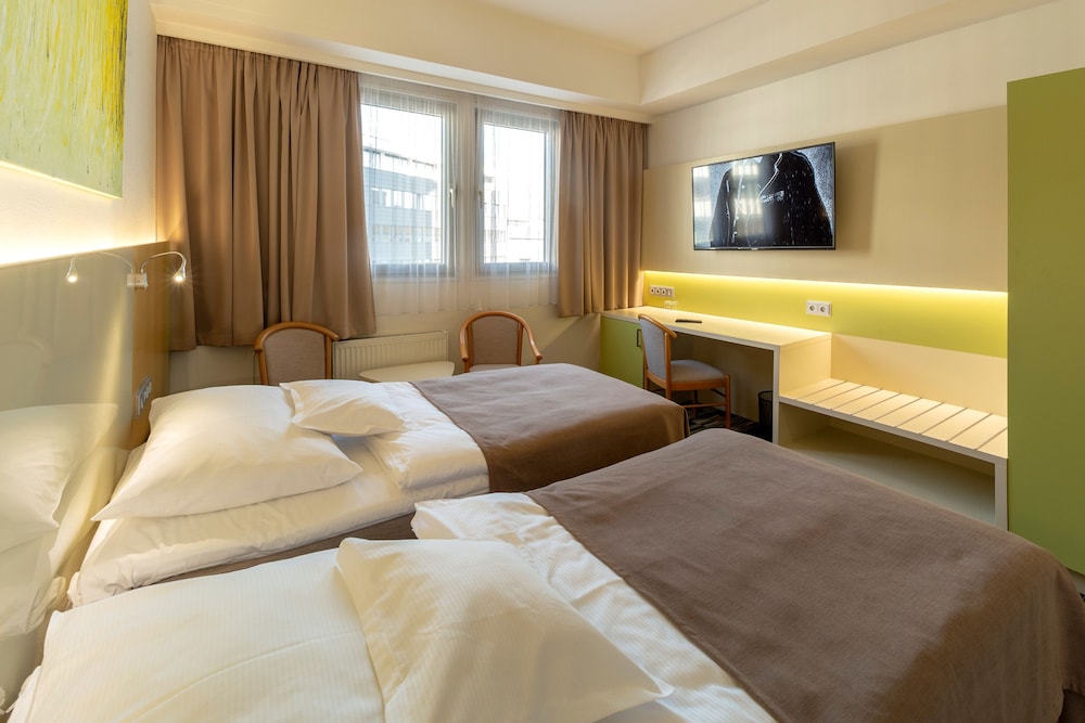STANDARD, DOUBLE BED