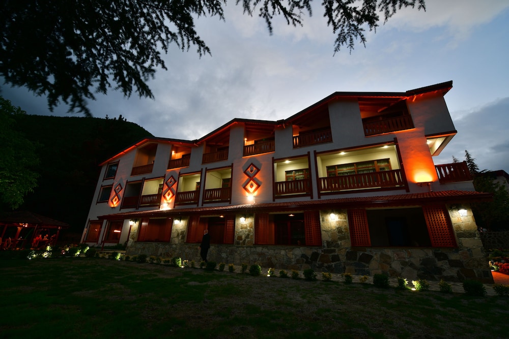 Koru Otel & Restaurant 1/24