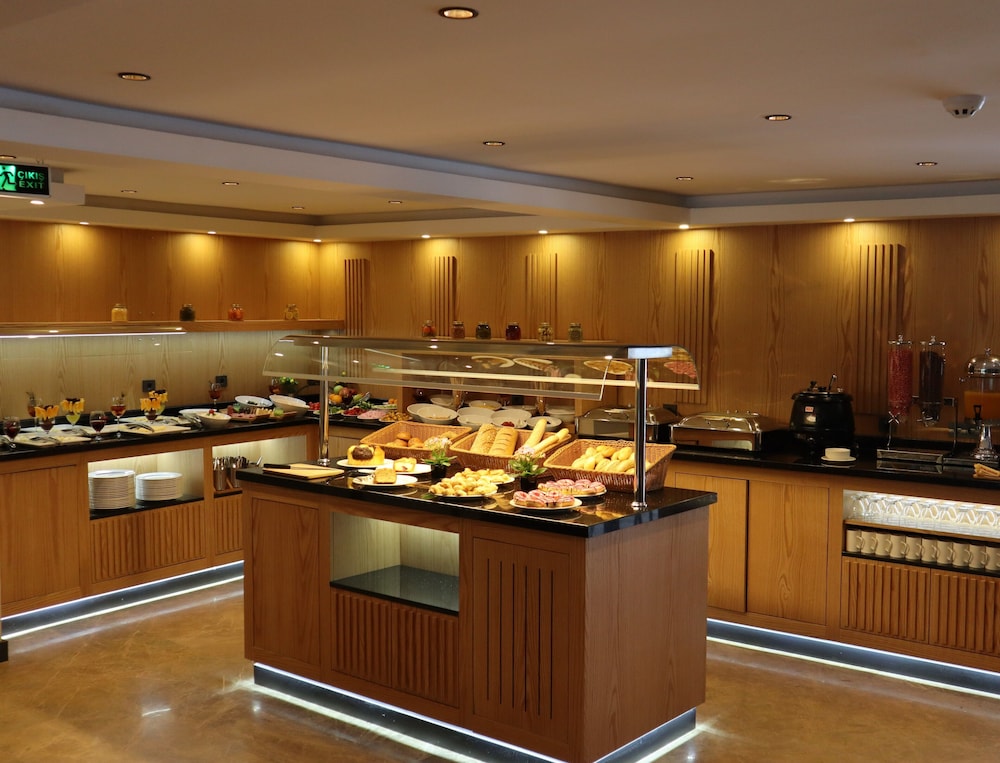 Days Inn by Wyndham Istanbul Arnavutkoy 4/51