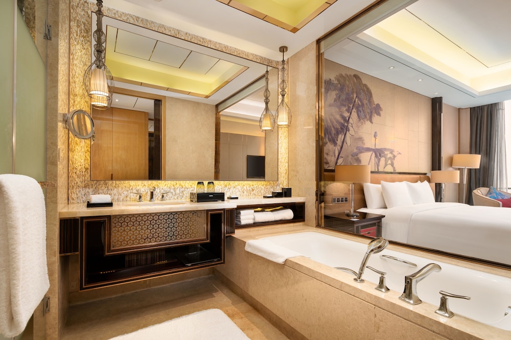 Wanda Vista Dongguan 69/70