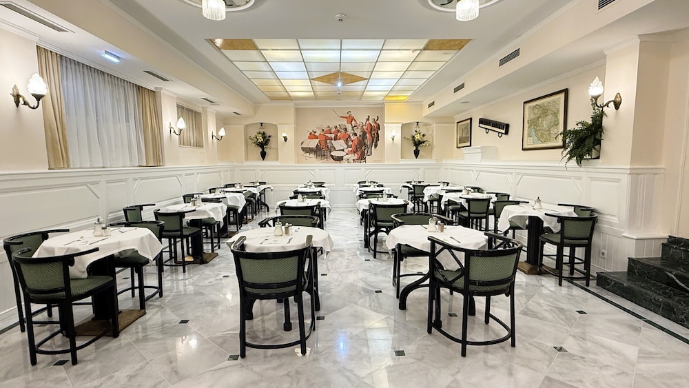 Johann Strauss Hotel 39/52