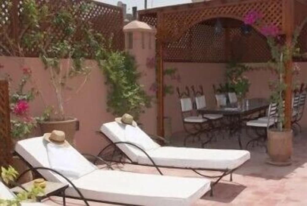 RIAD PETIT KARMELA 22/46