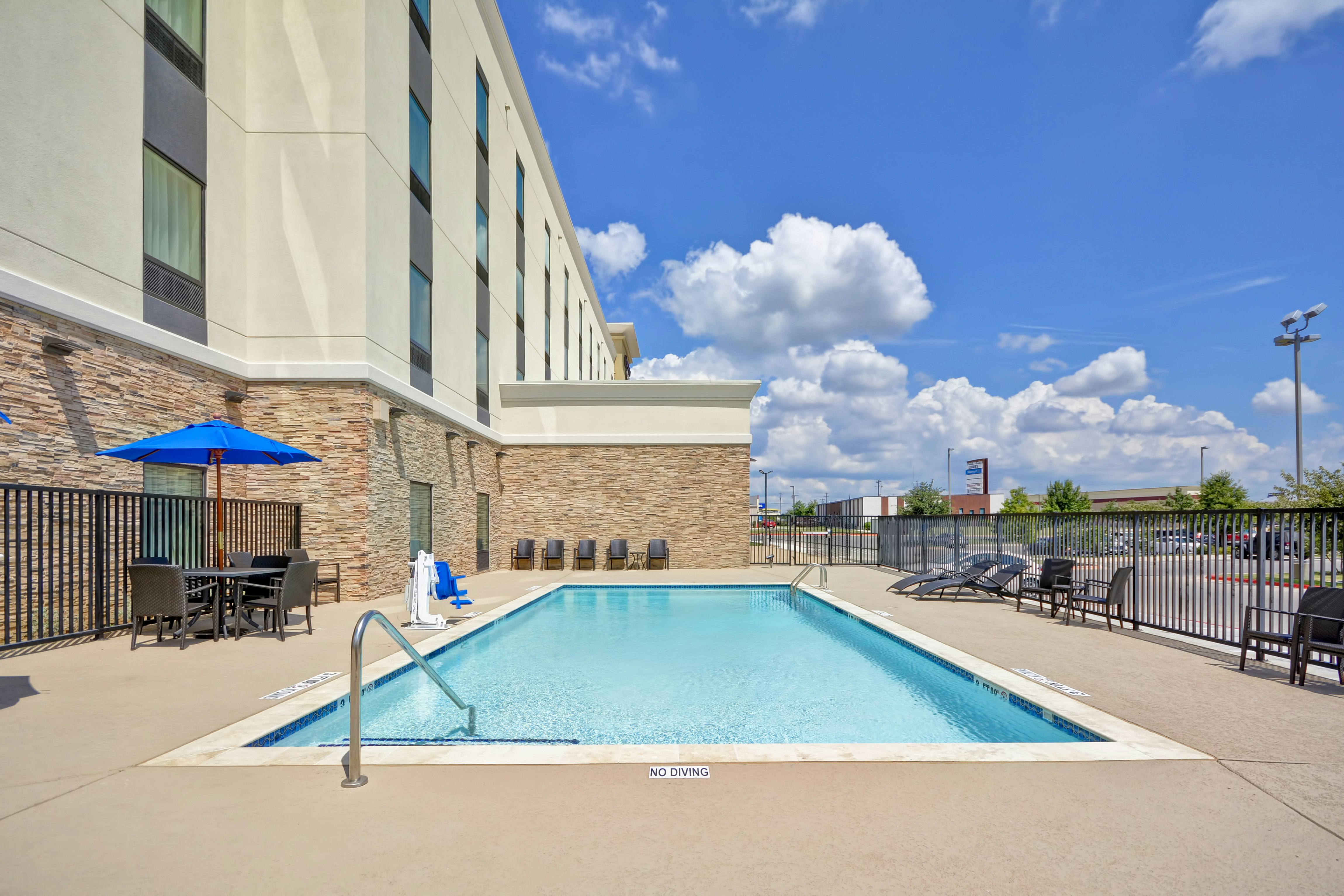 Hampton Inn Kyle Tx 47/47