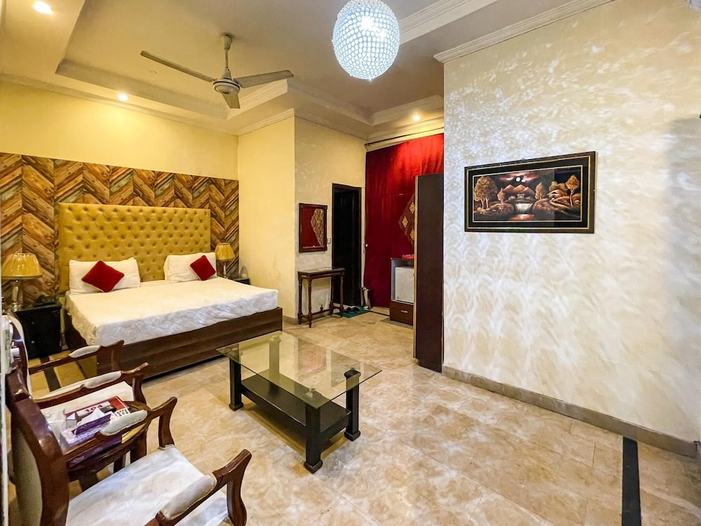 Rose Palace Hotel 14/24