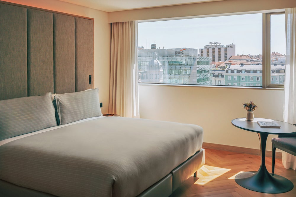 Me, Superior, King Bed, Panoramic View