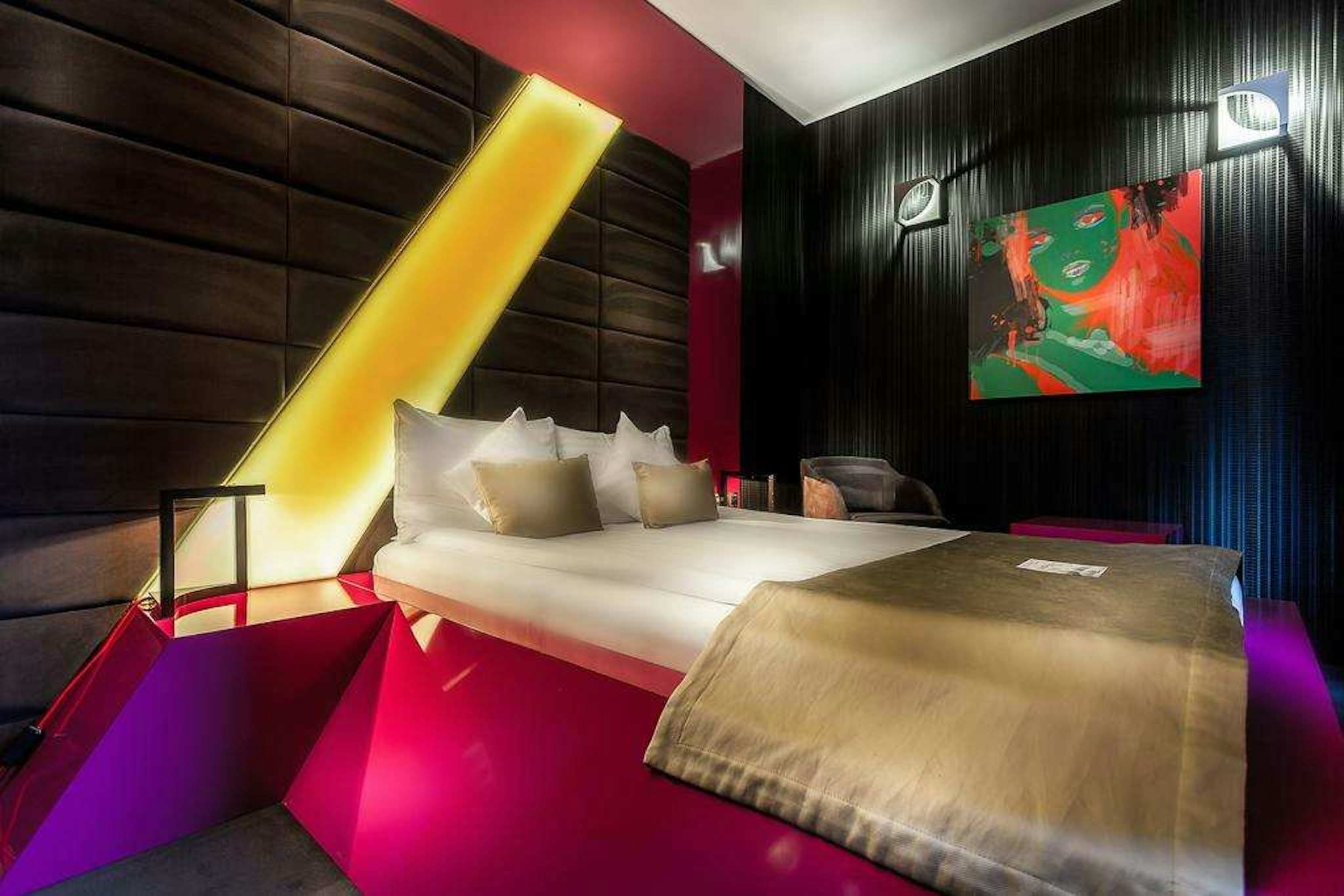 Hotel Plaza V 8/17