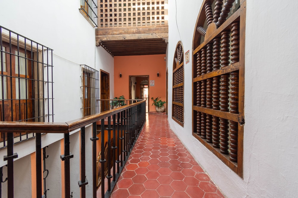 Hosteria Del Frayle 5/69