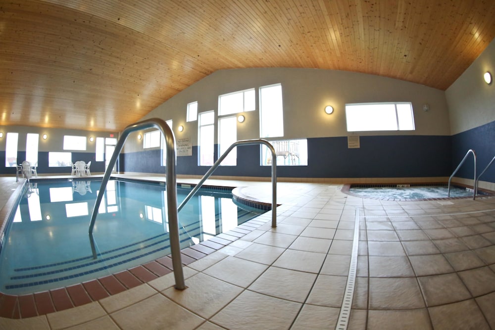 Grandstay Hotel And Suites Perham 29/54