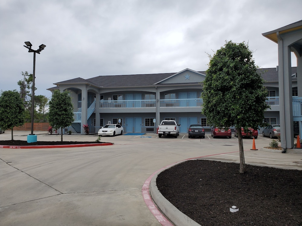 Haven Inn & Suites Willowbrook 4/37