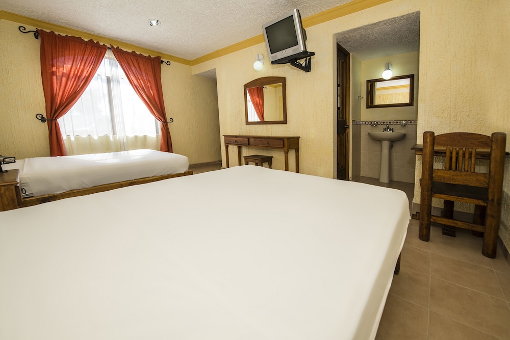 OYO Hotel La Glorieta Huichapan 15/29