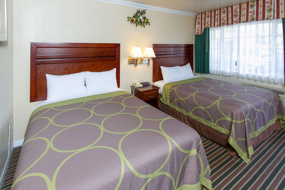 SureStay by Best Western Fresno Central 20/54