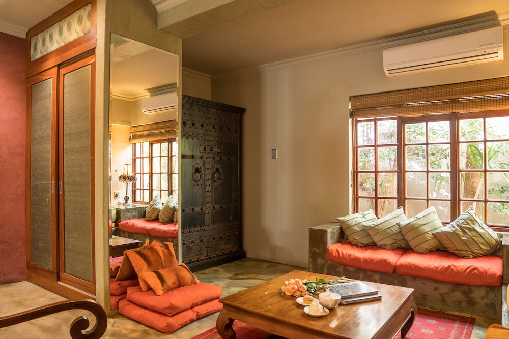 Singa Town Lodge 32/58