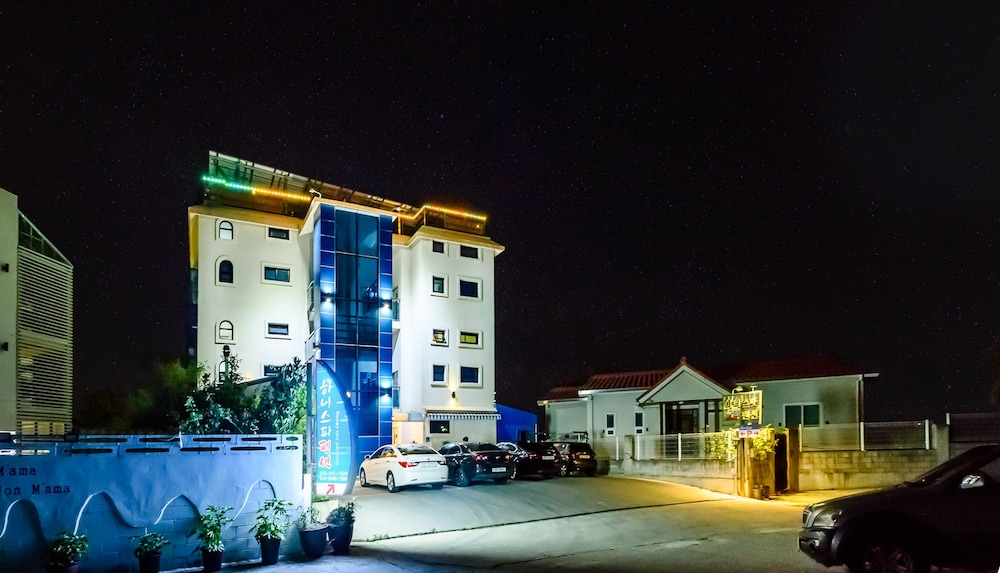 Tongyeong Honey Spa Pension 2/50