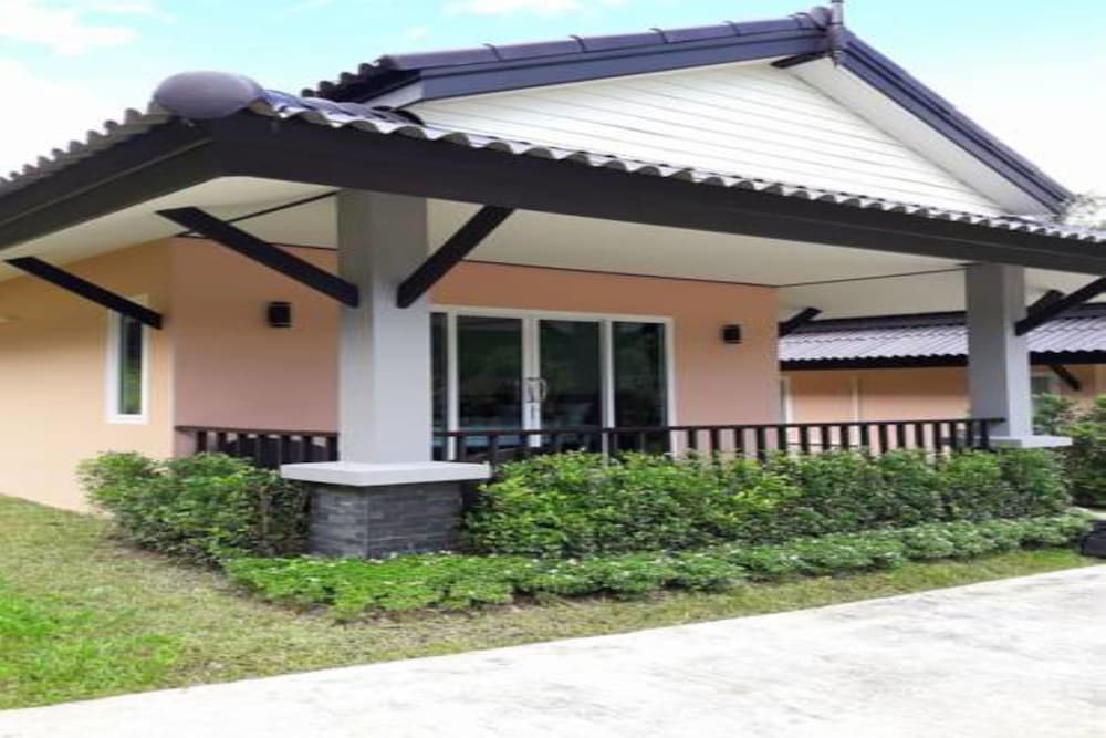 Palm Kiri Resort 3/45