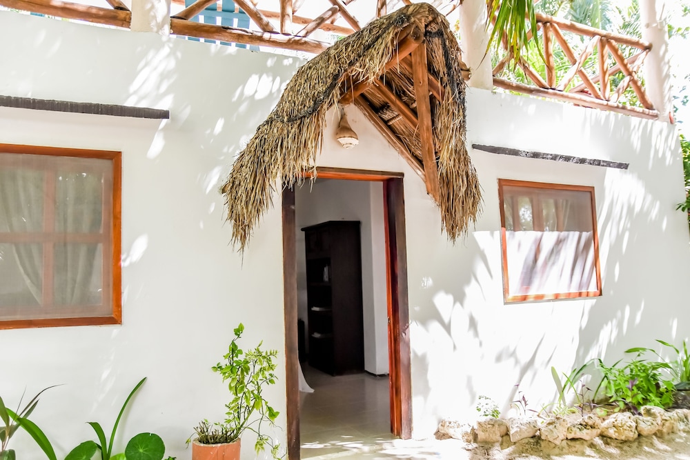 Hotel Zomay Holbox 12/91