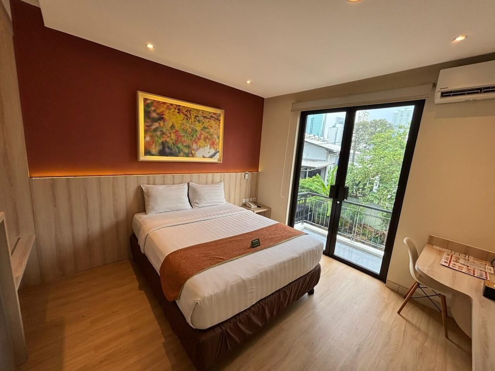 غرفة تنفيذية بسرير كوين بشرفة، D'Bamboo Suites 9/10