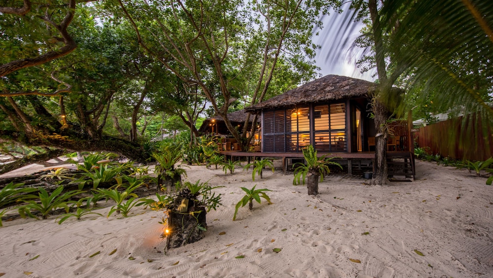 Barrier Beach Resort - Adults Only 44/50