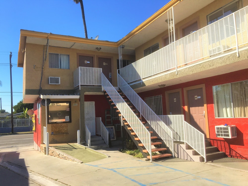 4 Star Motel 16/35