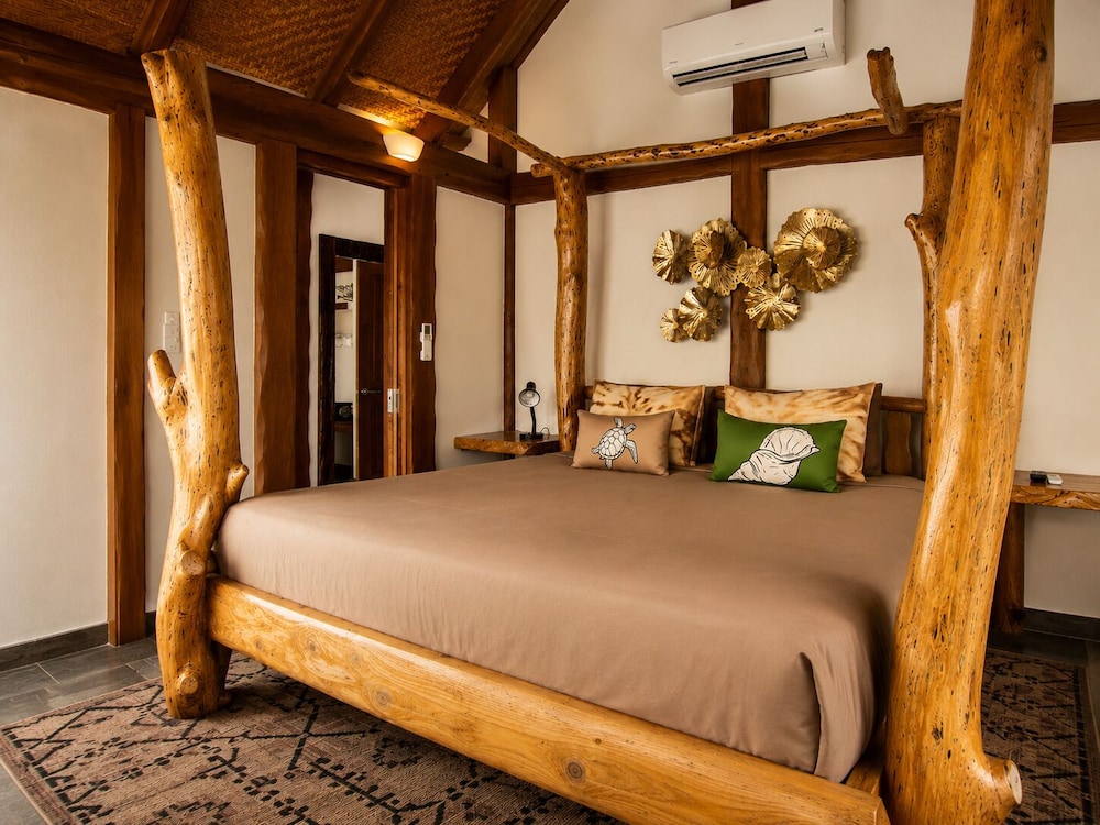 1 Bedroom, Luxury, Villa, King Bed, Beach Front, Private Pool