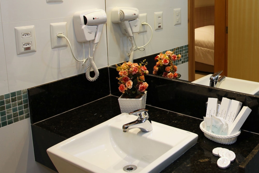Elegance Praia Hotel 42/47