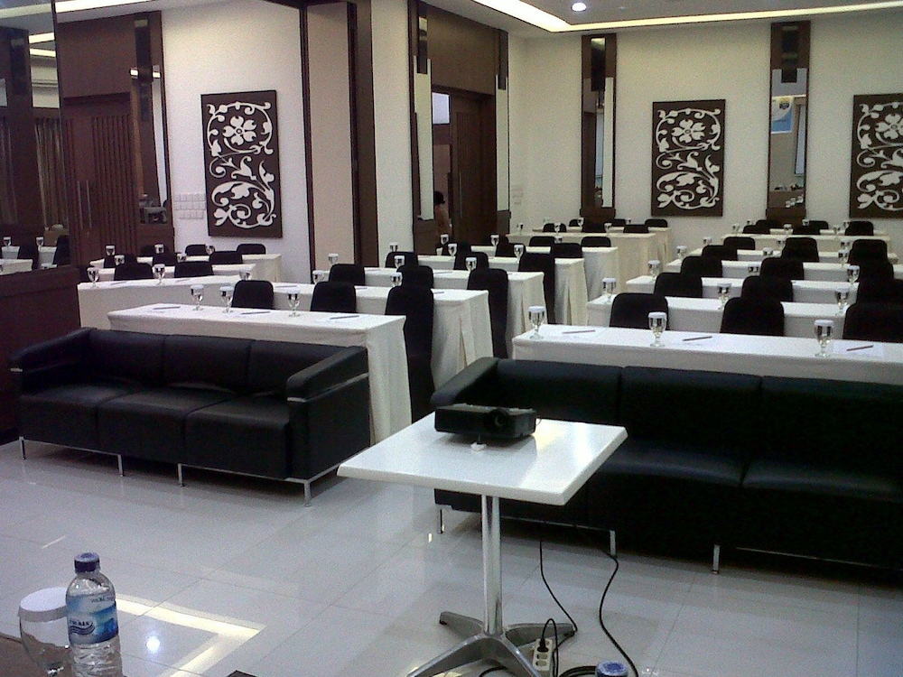 Ayla City Hotel 42/57
