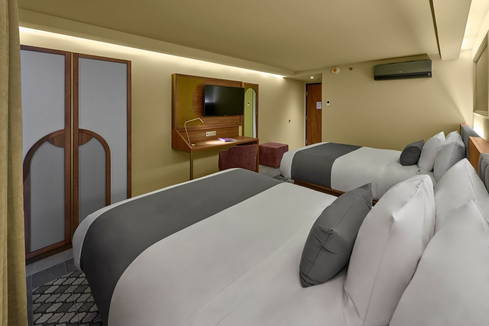 Room Two Double Beds