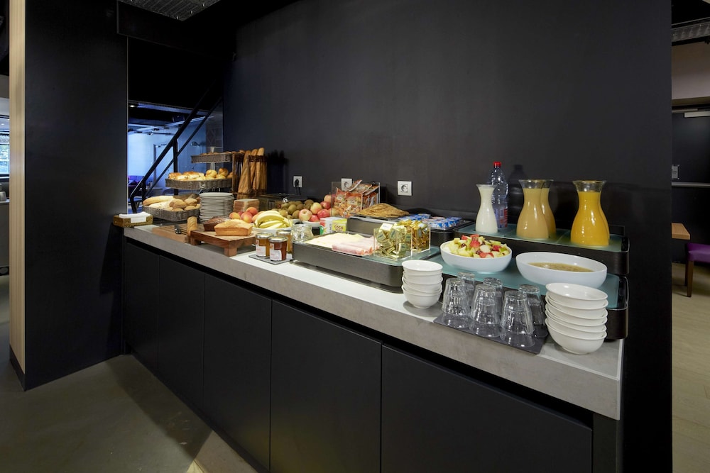 restaurant-cafeteria
