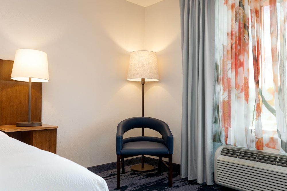 Fairfield Inn & Suites Savannah Airport 18/49