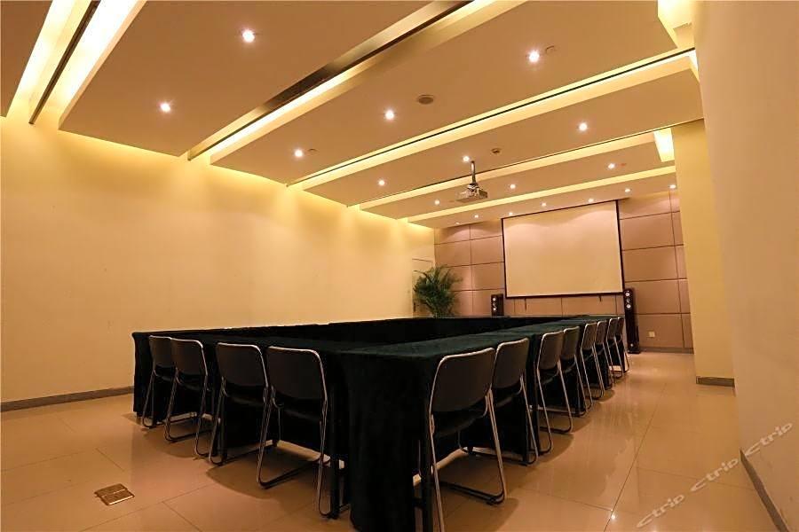 Jinjiang Inn Select (Wuhan Xinhua Road) 48/48