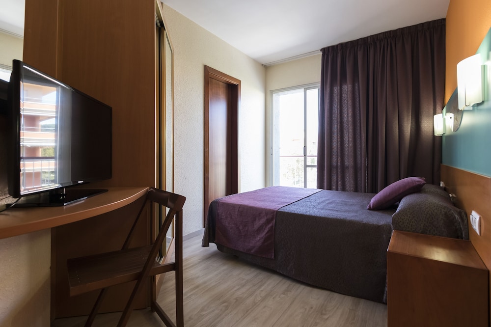 غرفة قياسية مفردة بسرير كوين، Papi Hotel 3/4