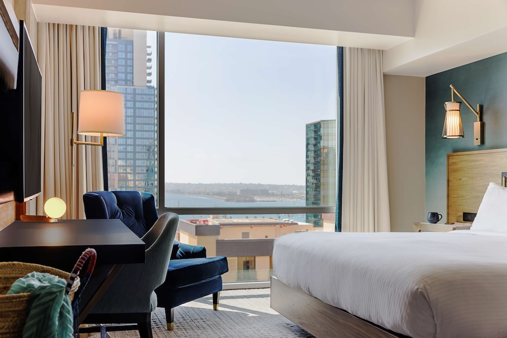 Carte Hotel San Diego Downtown Curio Collection By Hilton 29/87