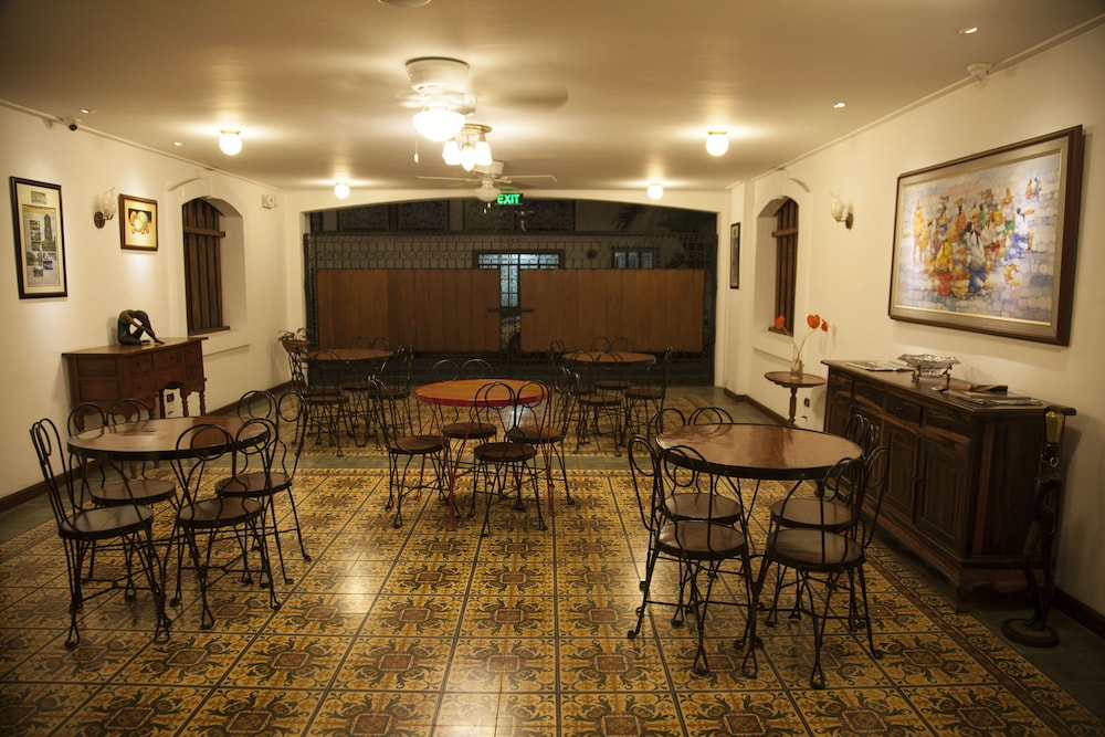 Hotel Felicidad 52/69