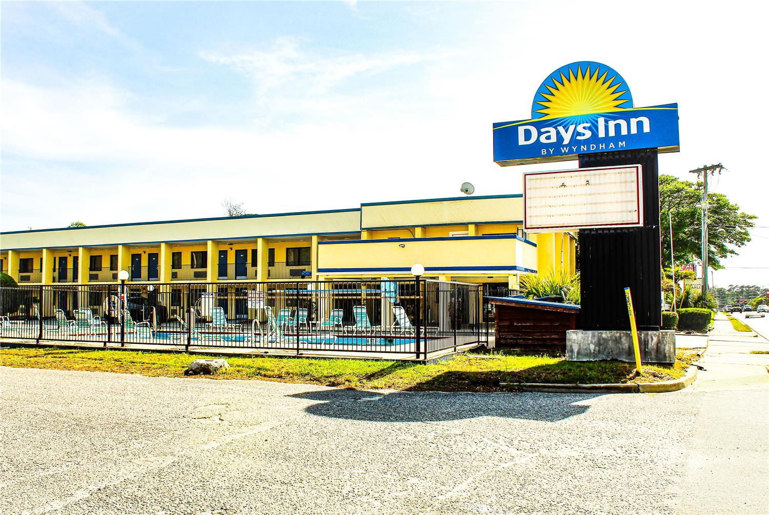 Days Inn By Wyndham Little River 1/14