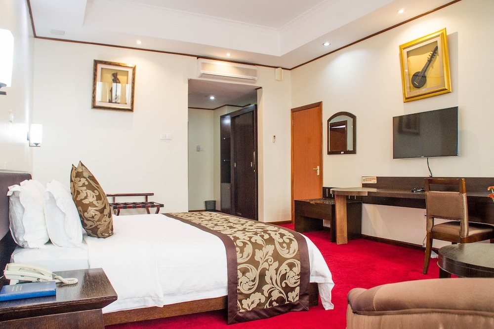 Lake View Resort Hotel 15/39