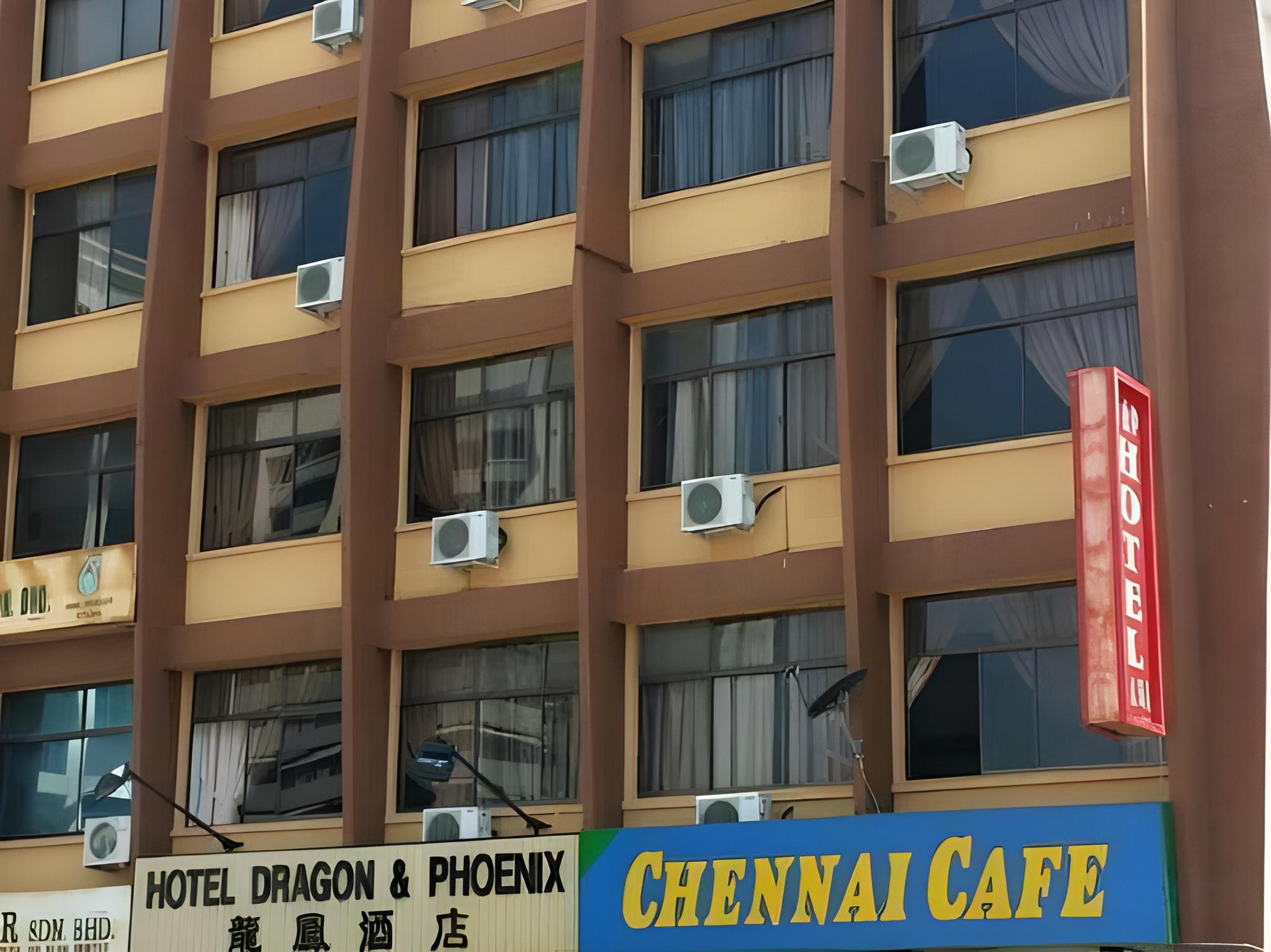 Dragon & Phoenix Hotel 2/33