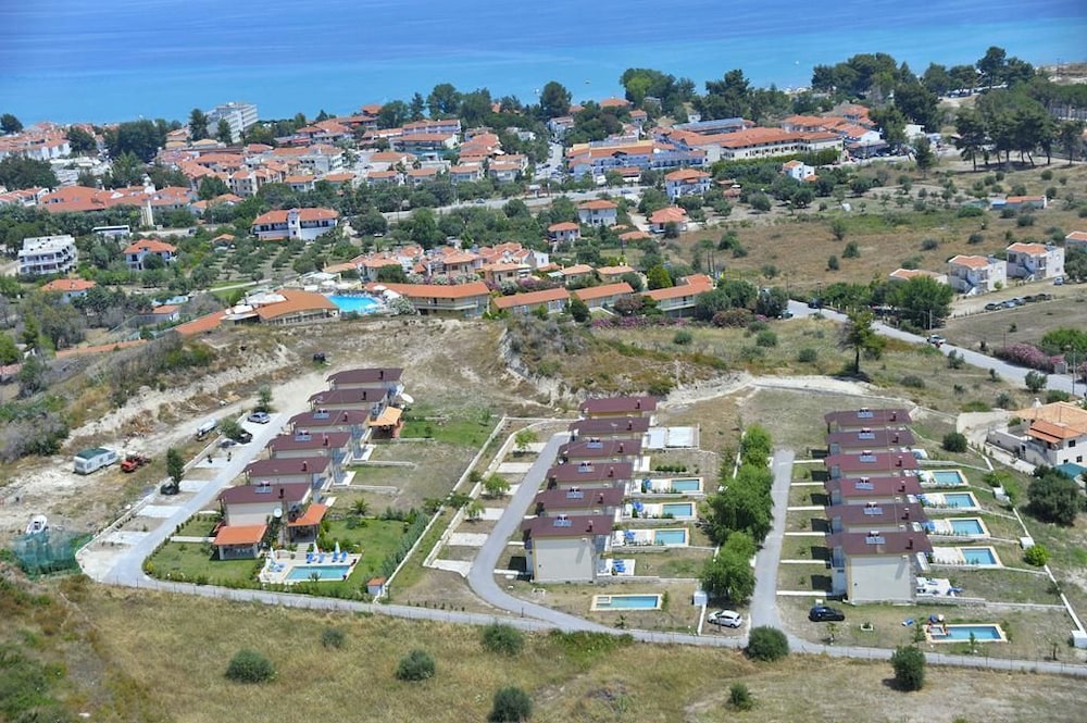 Olympic Kosmas Hotel 57/61