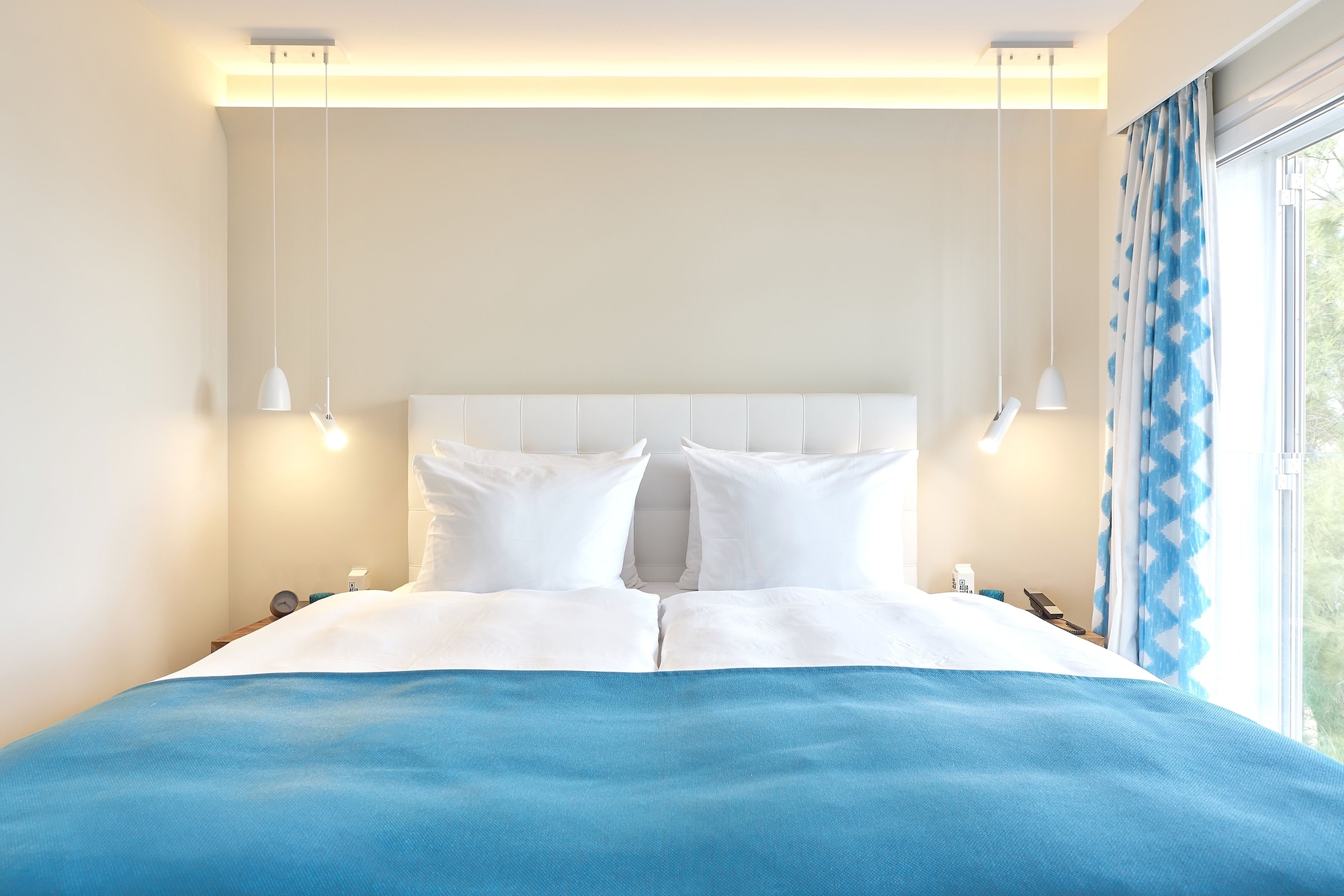 Swim Up, Lagoon, Suite, King Bed, Family Area